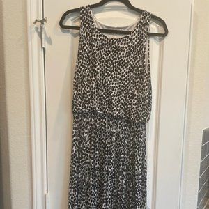 LOFT Black and White Sleeveless Sheath Dress
